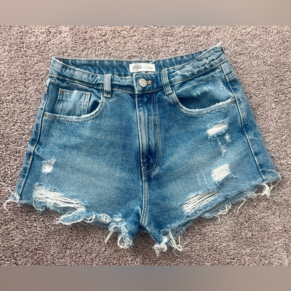 Zara Authentic Denim Jean Shorts High-Rise Distressed Classic Blue Wash Size 2